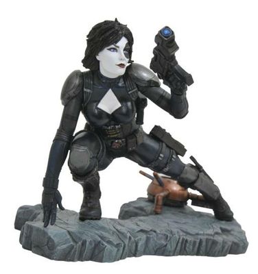 Deadpool Domino Premier Marvel Statue