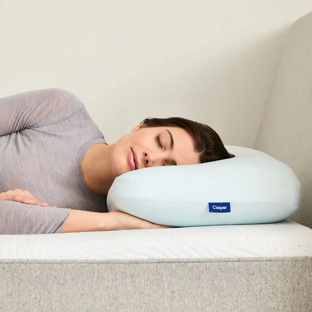 Casper Hybrid Pillow With Snow Technology