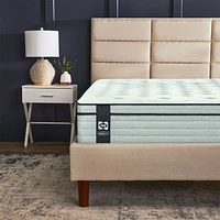 Sealy Posturepedic® Z⁵™ 3 Mattress