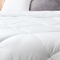 HomeStay Microfiber Down Alternative  Comforter