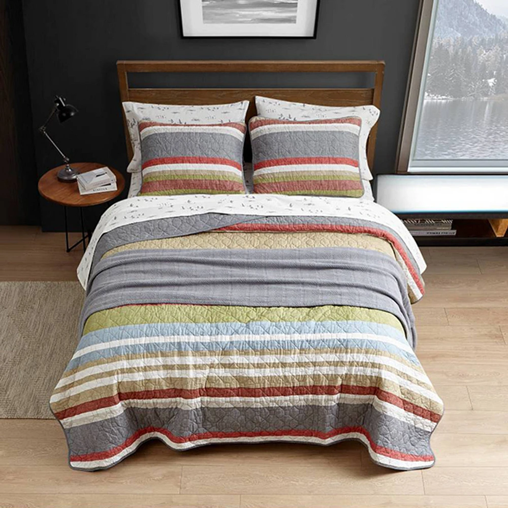 Eddie Bauer Salmon Ladder Stripe Quilt Set