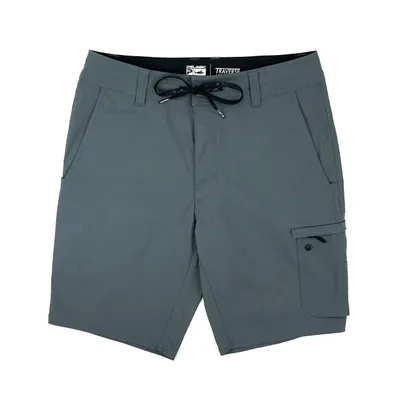 Traverse Hybrid Short