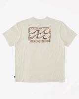 Traces Short Sleeve T-Shirt