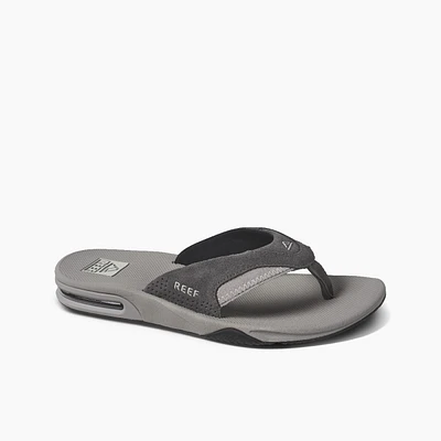 Fanning Thong Sandals