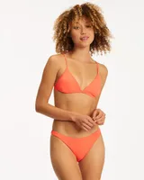 Sol Searcher Ceci Triangle Top