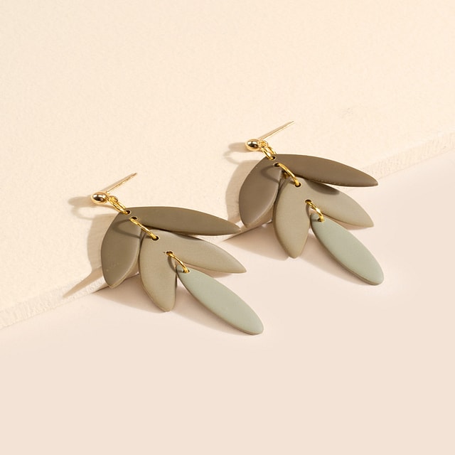 Simply Perla Leaf Drop Earrings