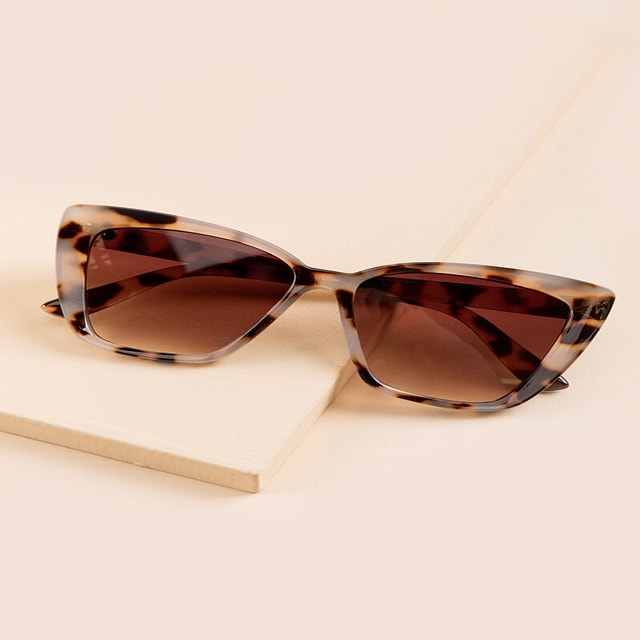 Francesca\'s Tori Square Angular Sunglasses | CoolSprings Galleria