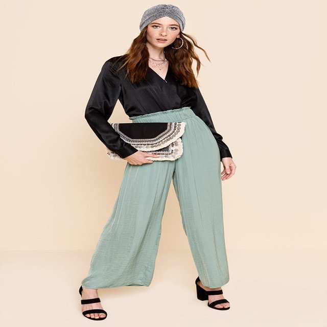 Kensie Plus Size Jersey Knit Dotted Coordinating Cropped Sleep Pants
