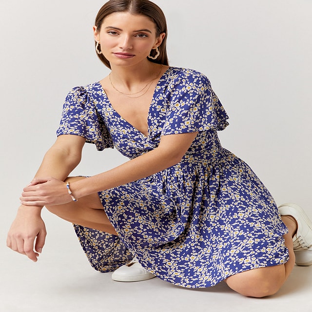 Ditsy Floral Print Knot Wrap Dress