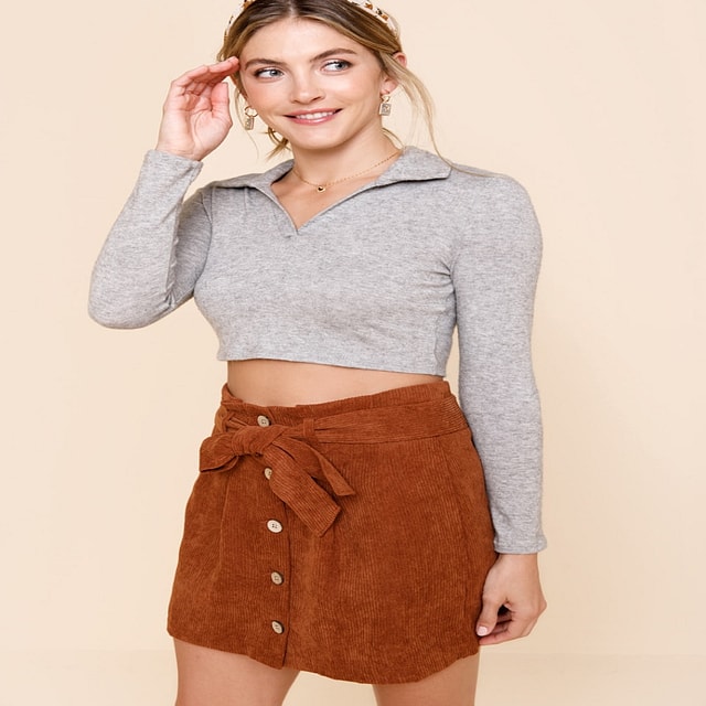 Resse Collared Knit Crop Top