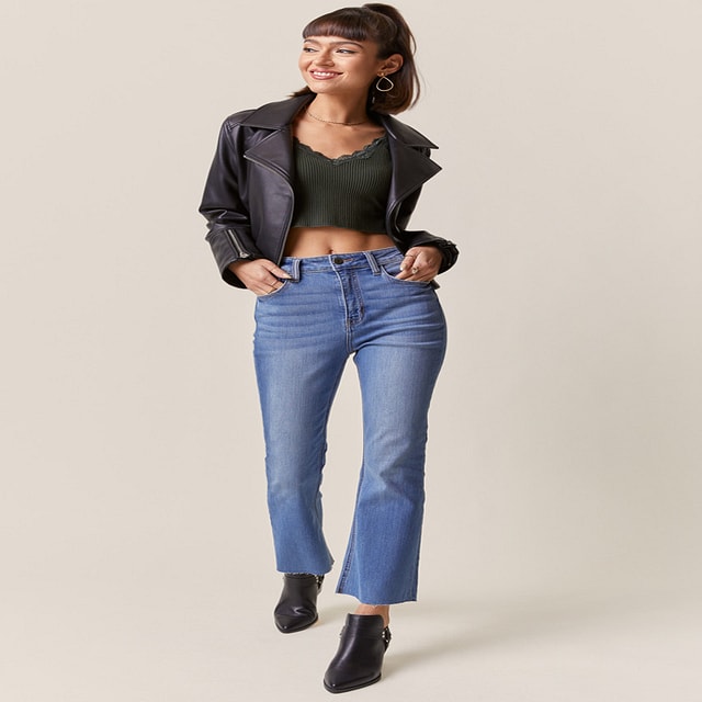 High Rise Fray Hem Straight Cropped Jeans - Chico's