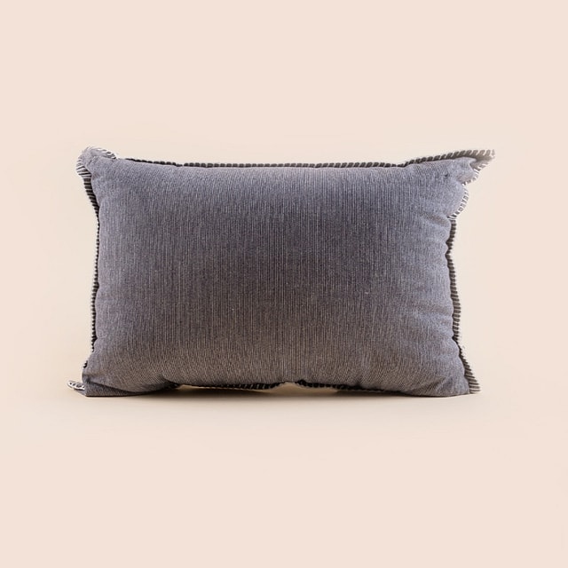 Puff Puff Pass Tufted Throw Pillow  Urban Outfitters Japan - Clothing,  Music, Home & Accessories
