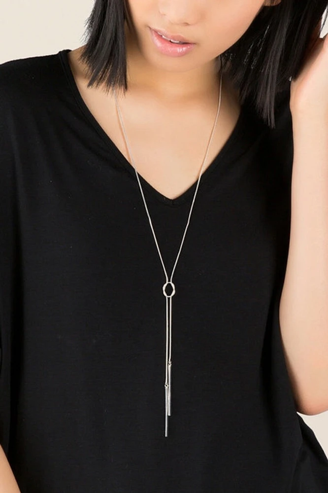 Laurel Knotted Bar Necklace in Silver