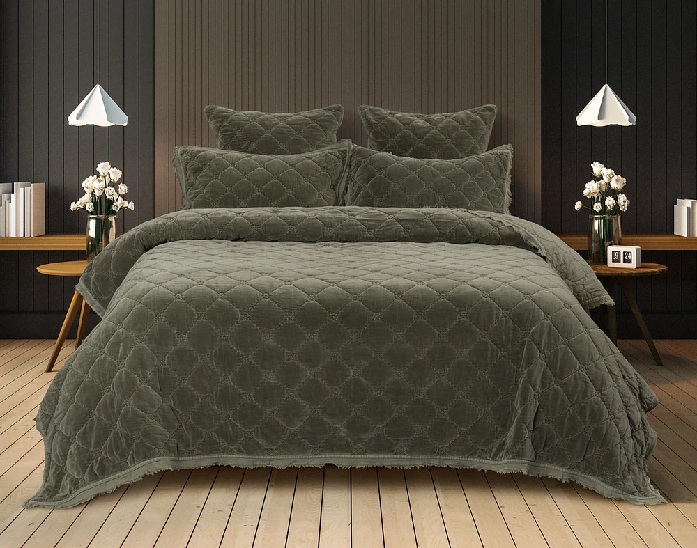 Silas Quilt Set - Queen