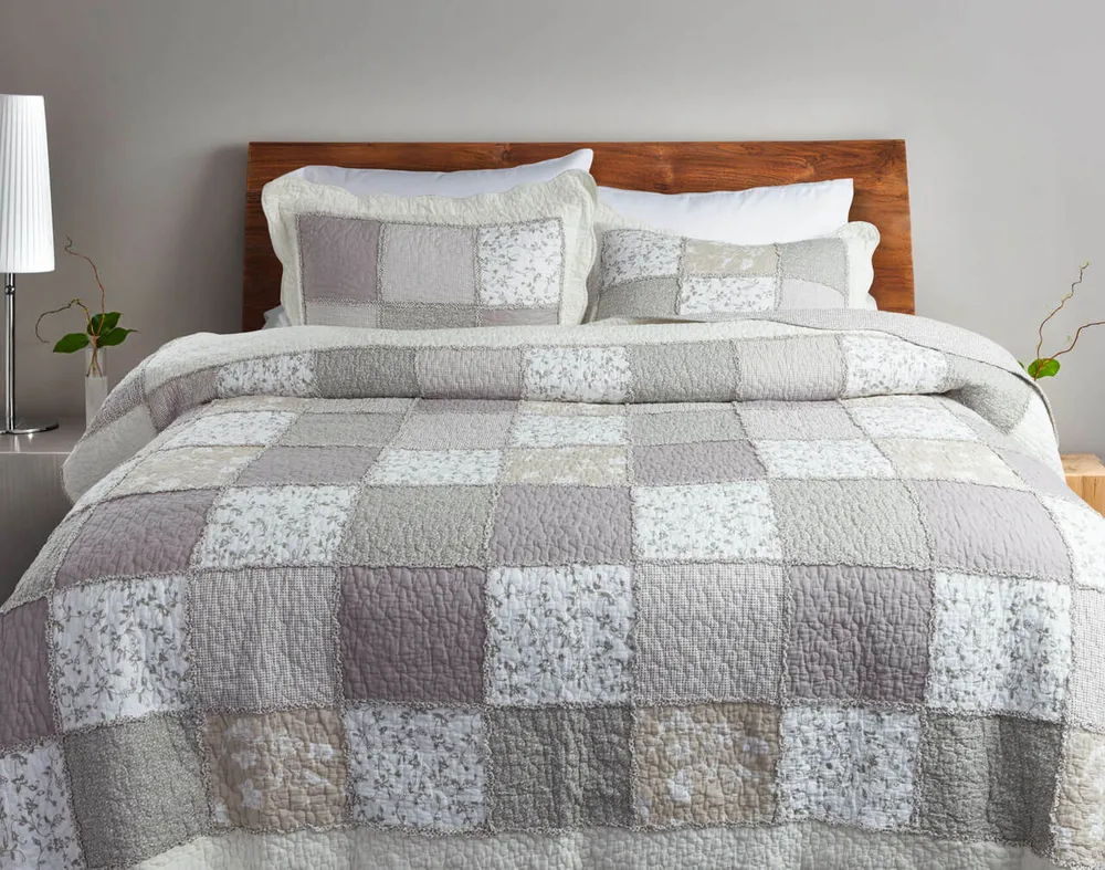 Graveley Cotton Quilt Set