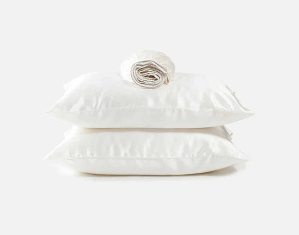 3-Piece Wedding Bliss Silk Bed Sheet Bundle, White