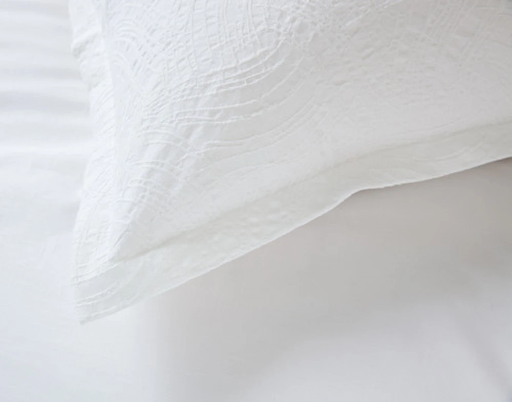 Corvo Pillow Sham, Geometric, White,