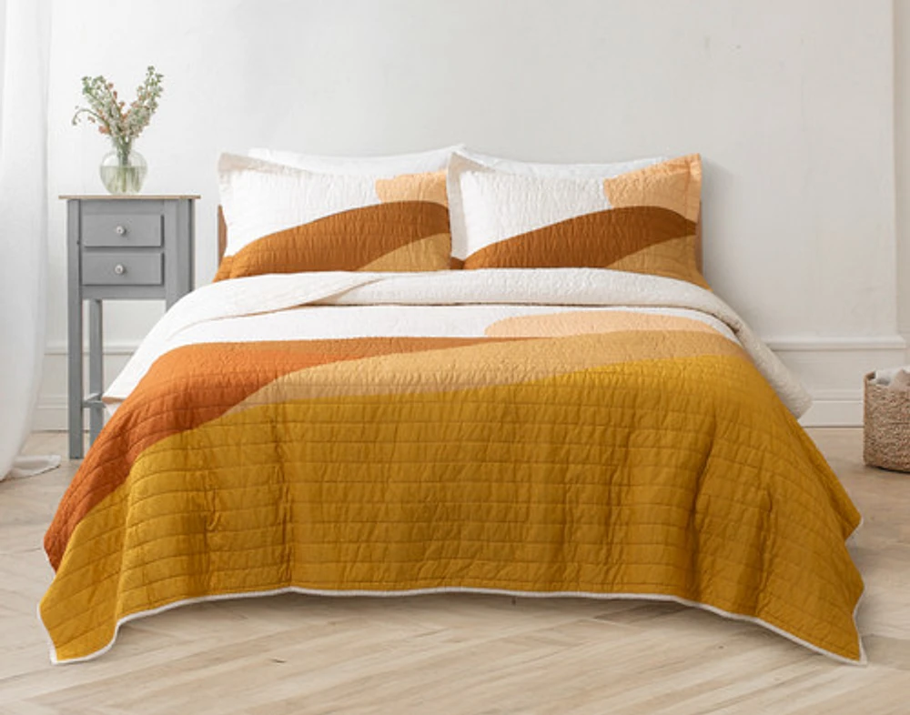 Golden Hills Cotton Quilt Set, Scenic, Orange, King