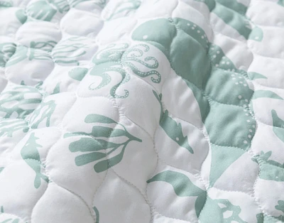 Sea Creatures Recycled Polyester Coverlet Set**