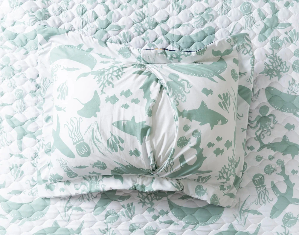 Sea Creatures Recycled Polyester Coverlet Set**