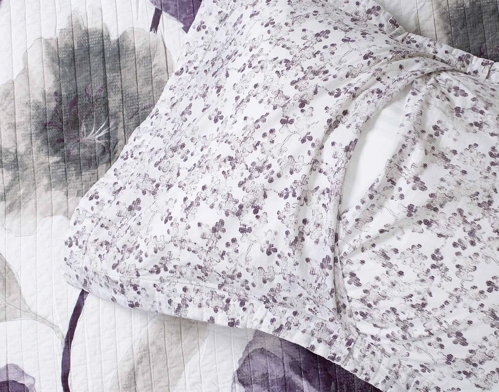 Nocturne Floral Cotton Quilt Set