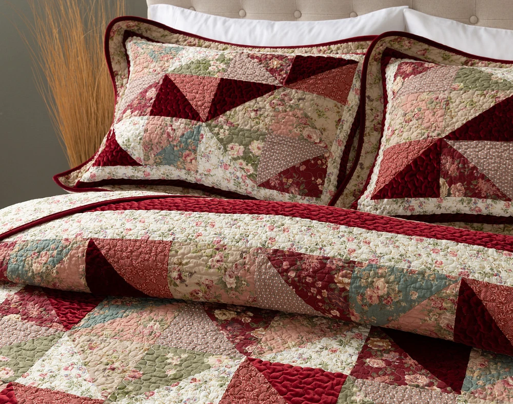 Clara Velvet Patchwork Quilt Set