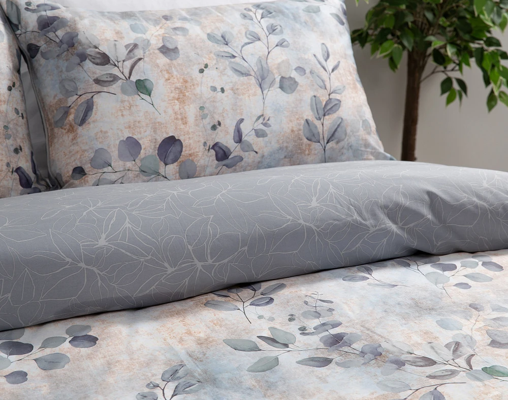 Pathway Botanical Duvet Cover