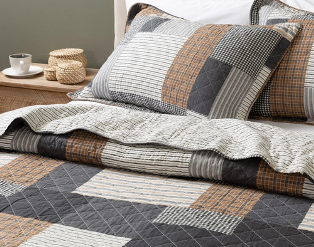 Logan Cotton Quilt Set, Geometric, Brown, Queen