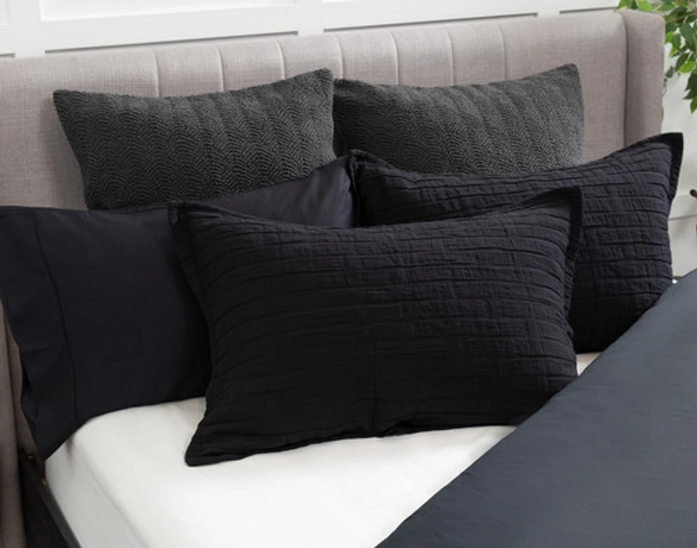 Jetset Black Pillow Sham, Geometric,