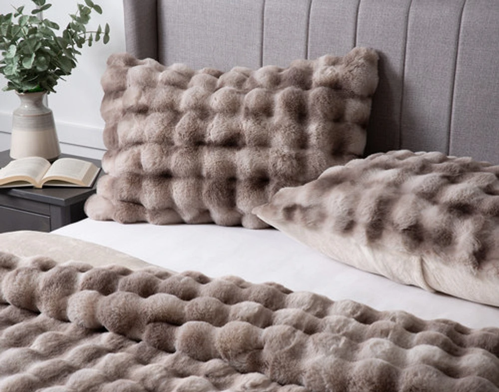 Bubble Faux Fur Comforter Set