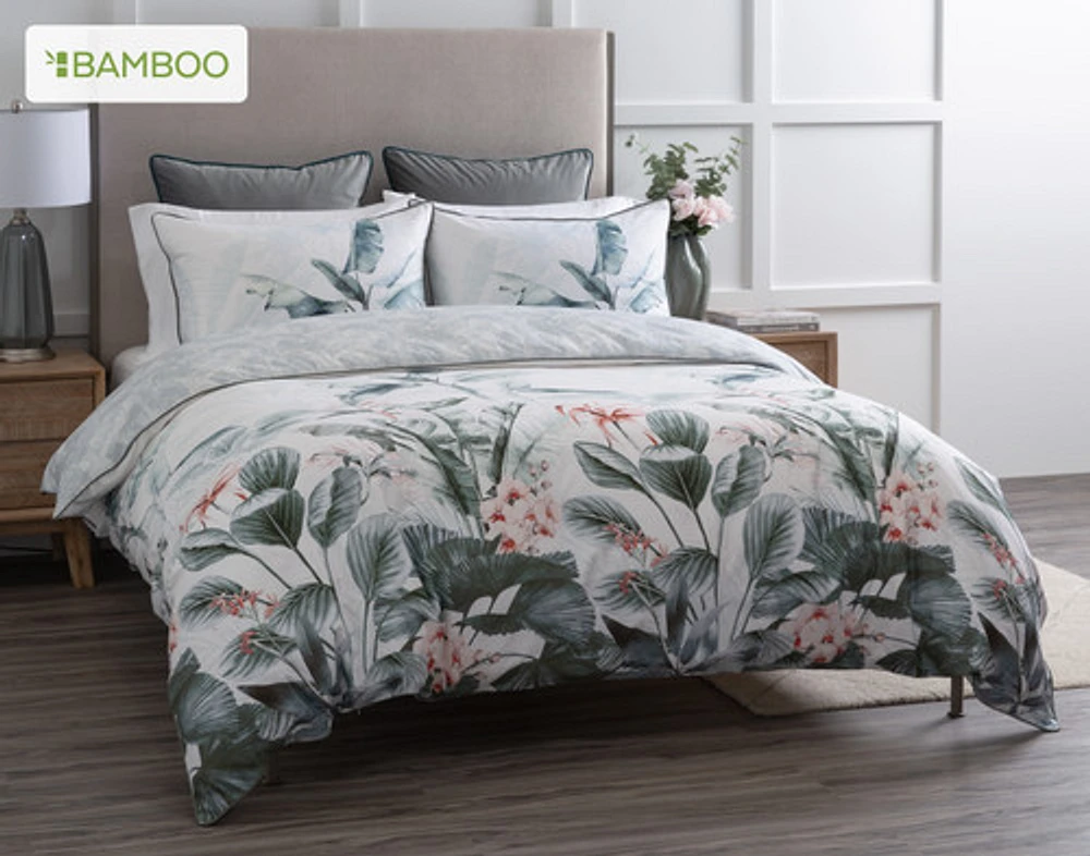 Yolanda Duvet Cover, Bamboo Cotton, Botanical, Green,