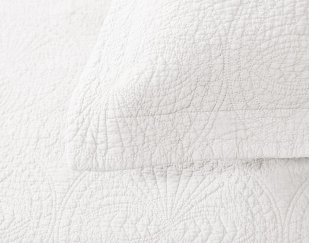 Elden Cotton Quilt Set