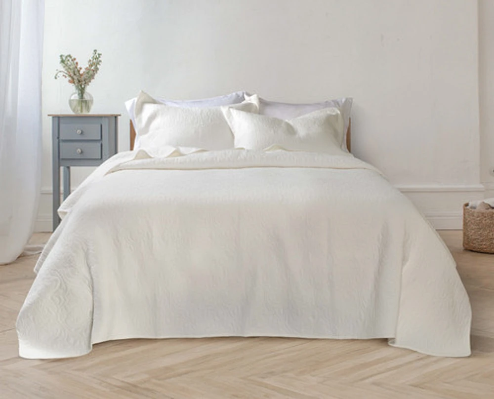 Claire Quilt Set, Geometric, White,