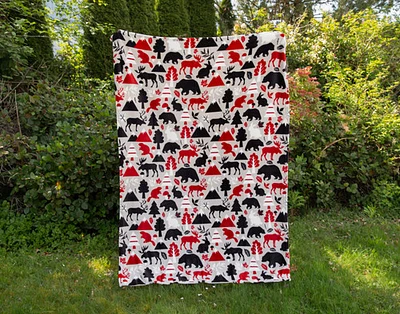 Canada Wildlife Fleece Throw, Scenic, Beige