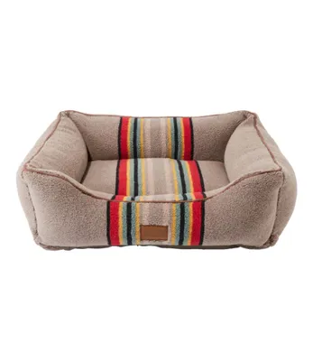 Vintage Camp Dog Bed