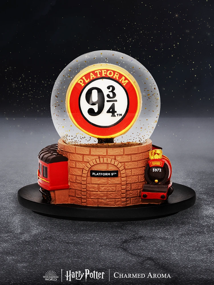 Harry Potter™ Platform 9 ¾ Snow Globe Jewelry Candle - Mood Ring Collection