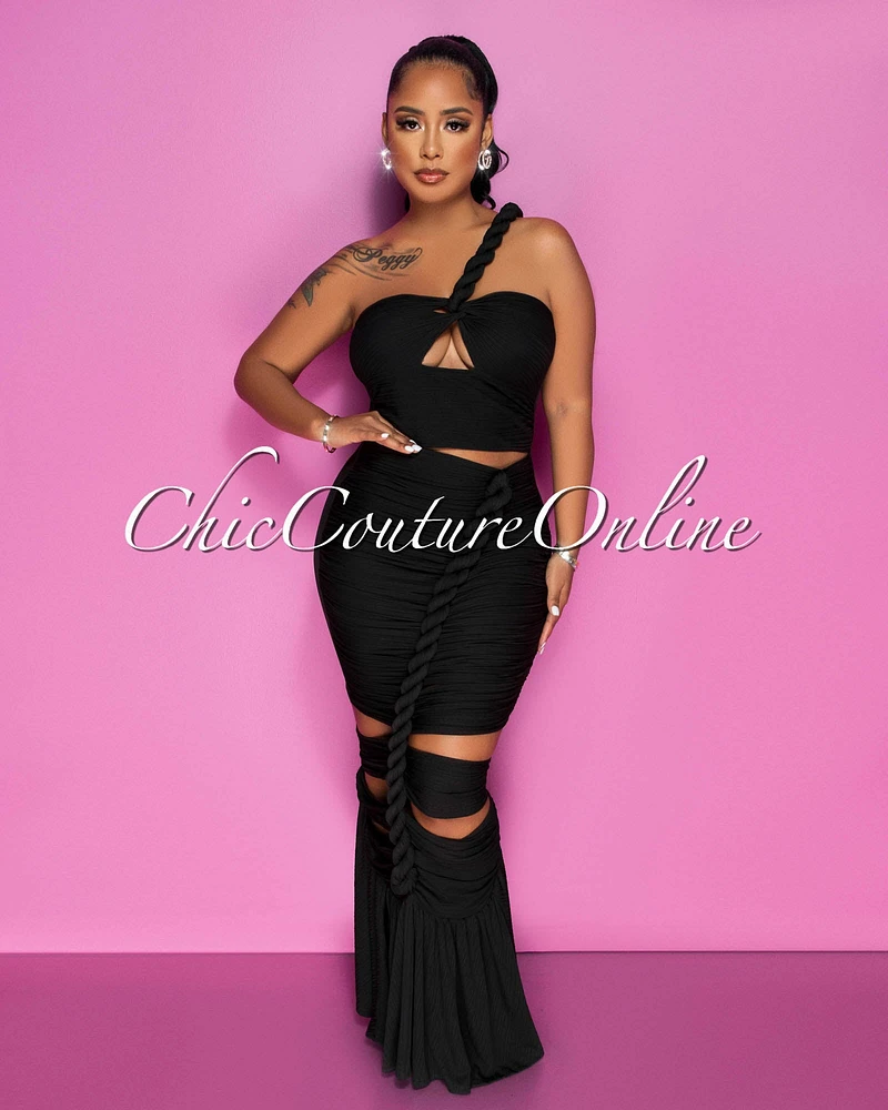 Santhia Black Textured Cut-Out Maxi Dress