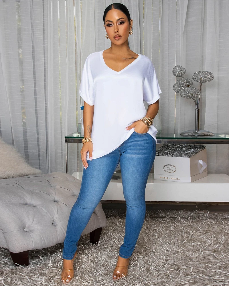 Sannela White Silky V-Neckline Top