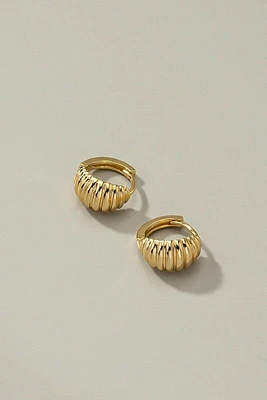 Stassia Clam Shell Huggie Hoop Earrings