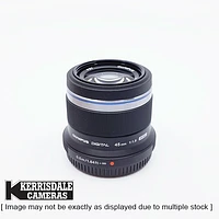 Olympus-Used 45mm f1.8 (Black) – Micro 4/3rds Mount – Used # 587.166A45B