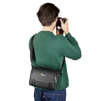 Lowepro Adventura SH 140 III - Black
