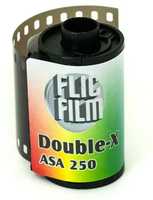 Flic-Film Double-X 5222 250 ISO 35mm Black & White (36 exp)