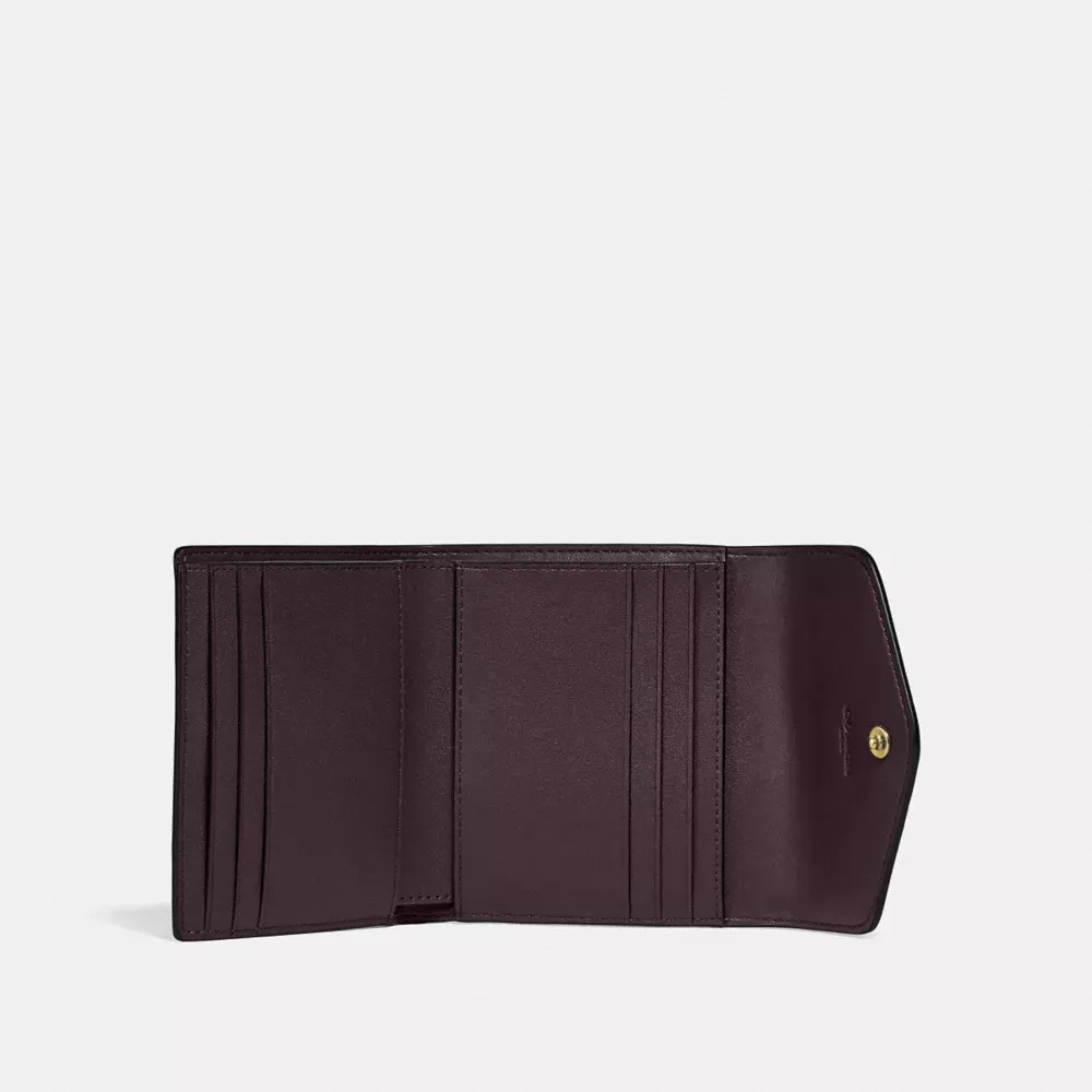 Wyn Small Wallet