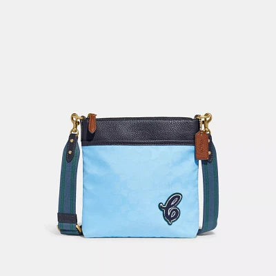 Kitt Messenger Crossbody Bag