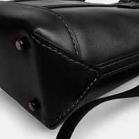Metropolitan Carryall Bag 22 Signature Canvas