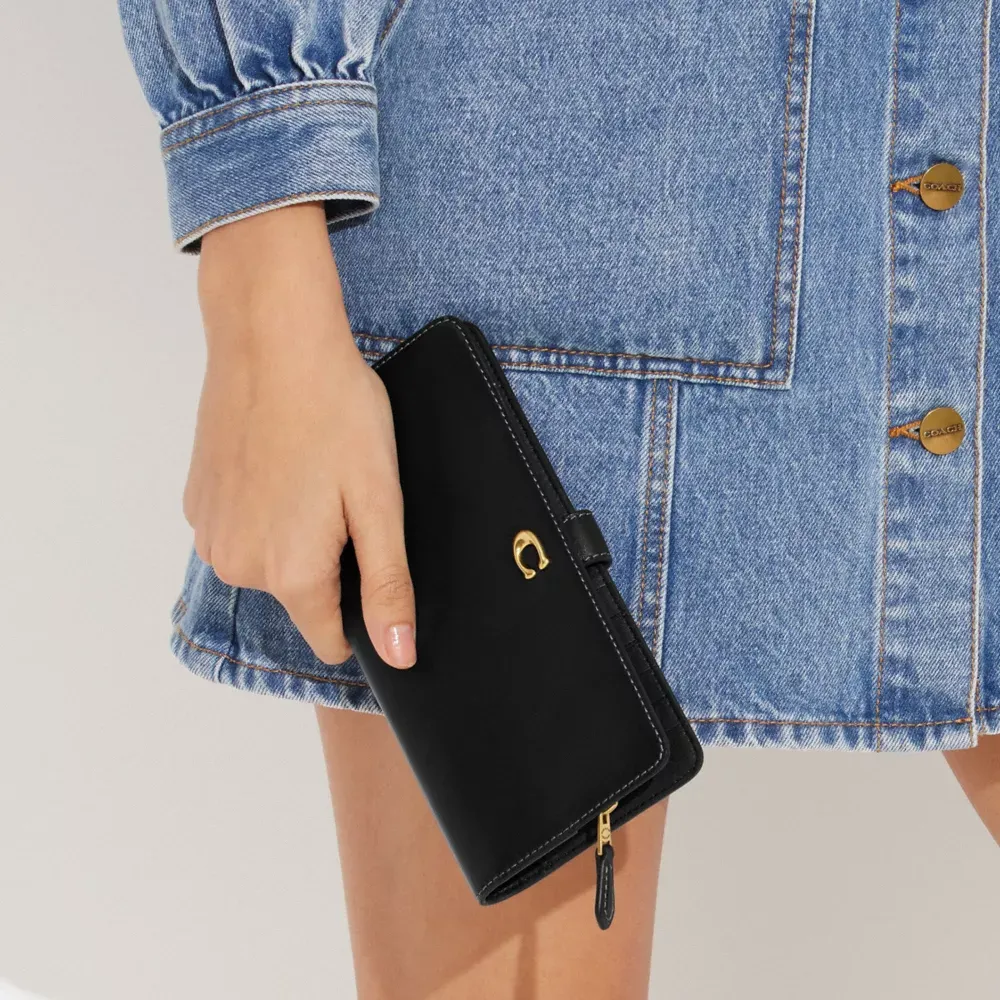 Essential Slim Wallet