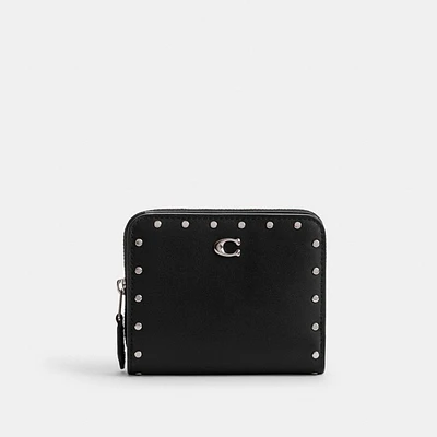 Billfold Wallet With Rivets