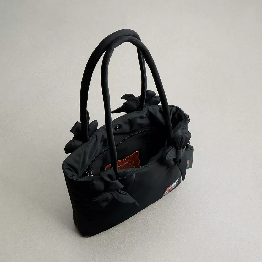 Coachtopia Loop Small Tote With Heart Appliqué