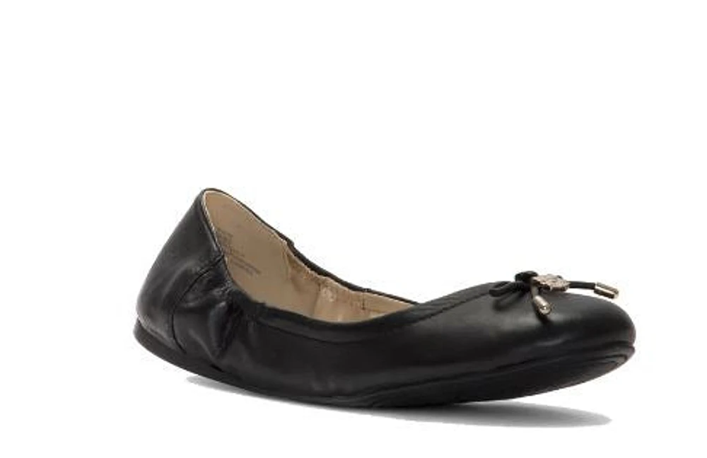 Vince Camuto leather ballerina flats: blk