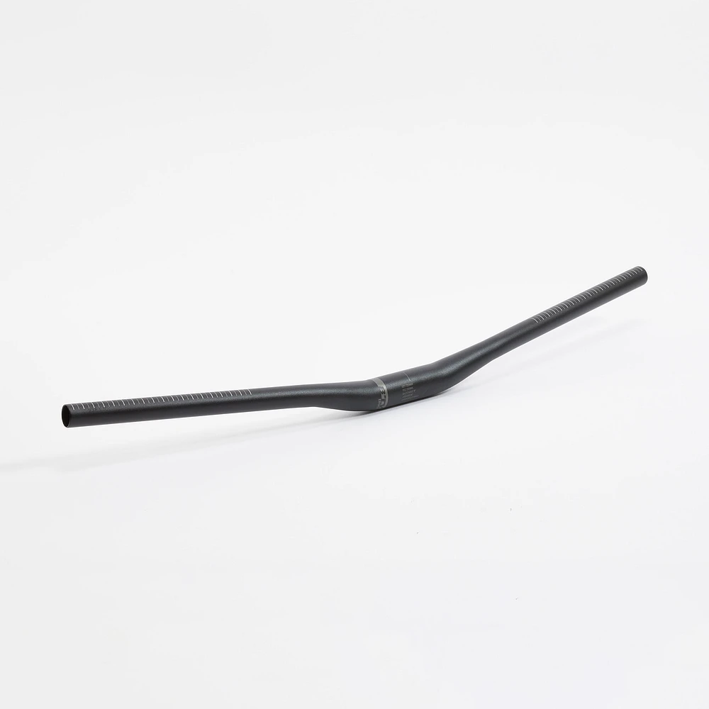 Raised Oversize 31.8 mm x 720 mm Handlebar